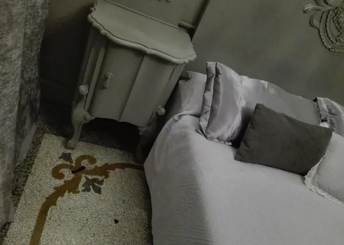 ضيافة لانتيكو ليدو فينيس